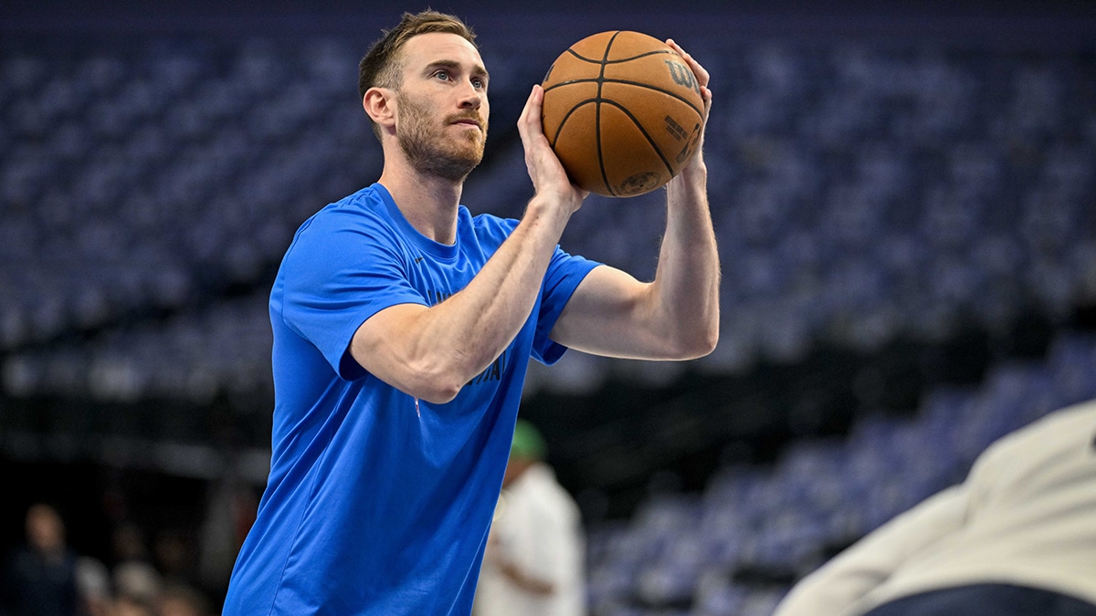 Oklahoma City Thunder forward Gordon Hayward (33) warms up before the game between the Dallas Mavericks and the Oklahoma City Thunder in game four of the second round for the 2024 NBA playoffs at American Airlines Center.