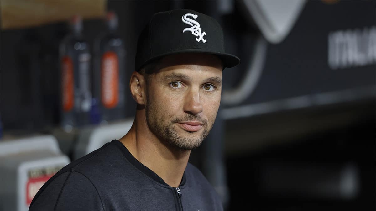 Chicago White Sox interim manager Grady Sizemore (24) looks on from the dugout before a baseball game against the Chicago Cubs at Guaranteed Rate Field. 