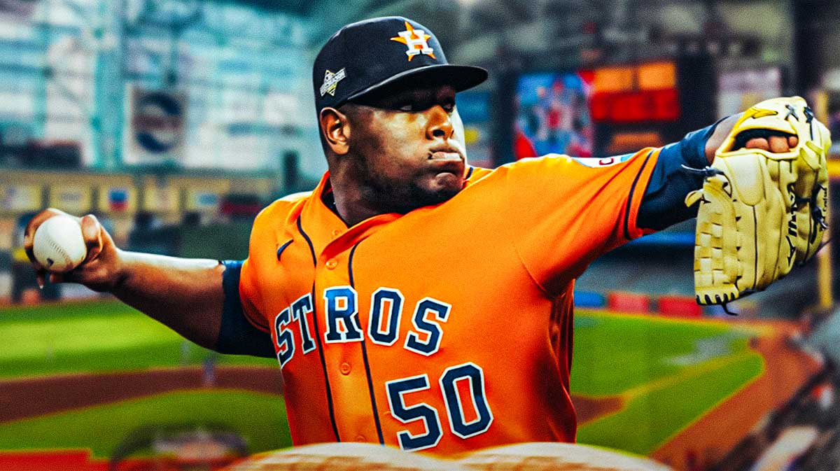 Hector Neris in Astros uniform