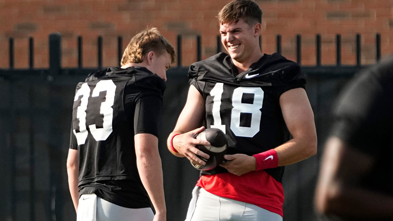 Ohio State football coach Ryan Day defends decision to name Will Howard QB1