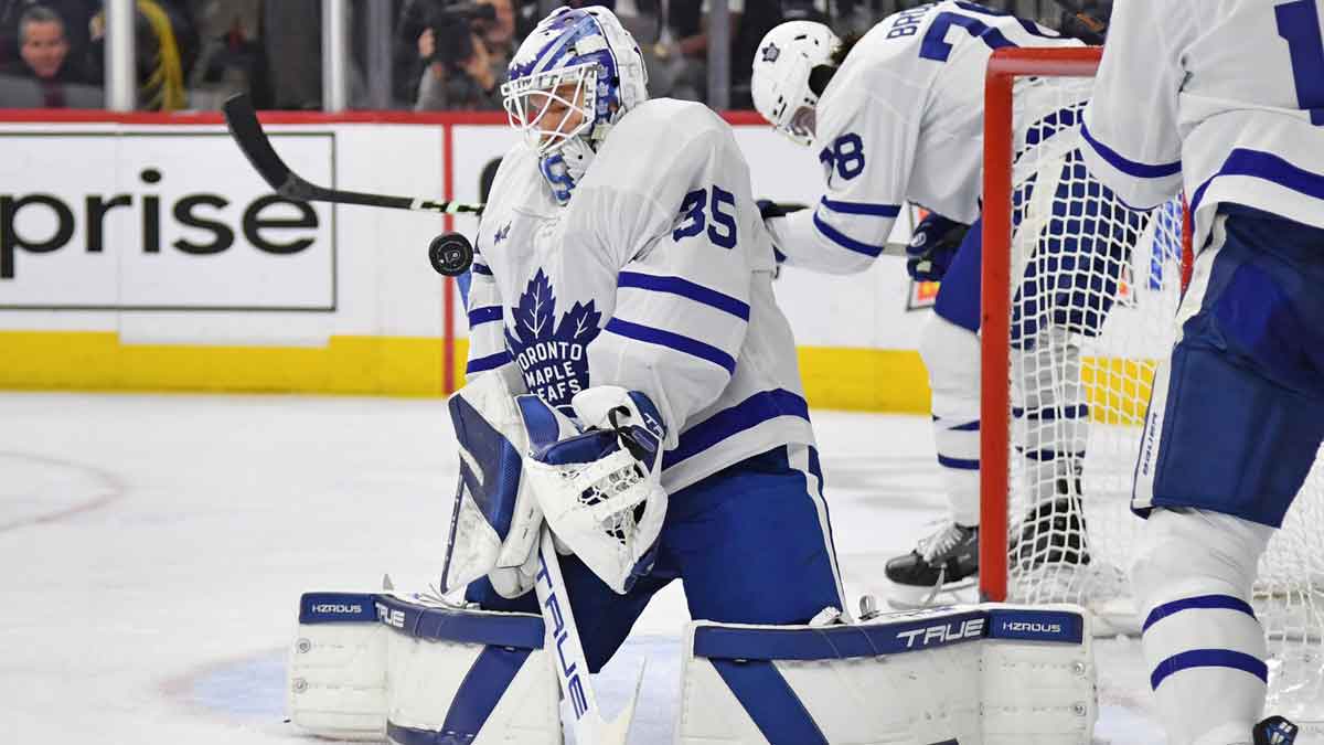 Toronto Maple Leafs goaltender Ilya Samsonov (35) makes a save against the Philadelphia Flyers during the third period at Wells Fargo Center.