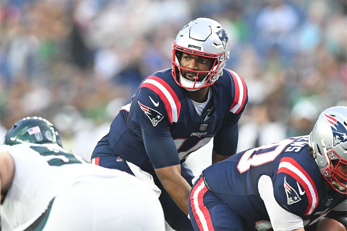 New England Patriots quarterback Jacoby Brissett (13) waits for the snap against the Philadelphia Eagles during the first half at Gillette Stadium. 