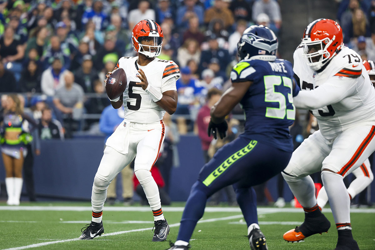     Cleveland Browns quarterback Jameis Winston (5) attempts a pass against the Seattle Seahawks in the first quarter at Lumen Field. 