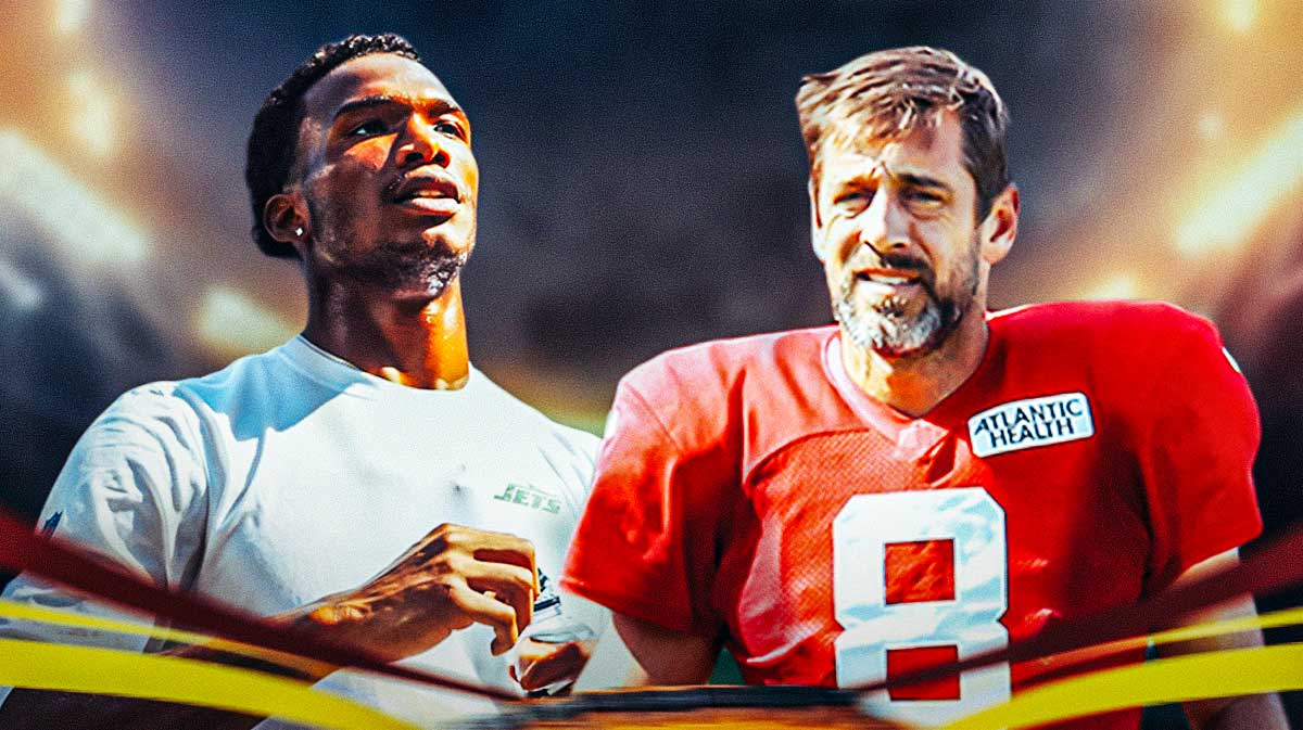 Jets' Garrrett Wilson and Aaron Rodgers
