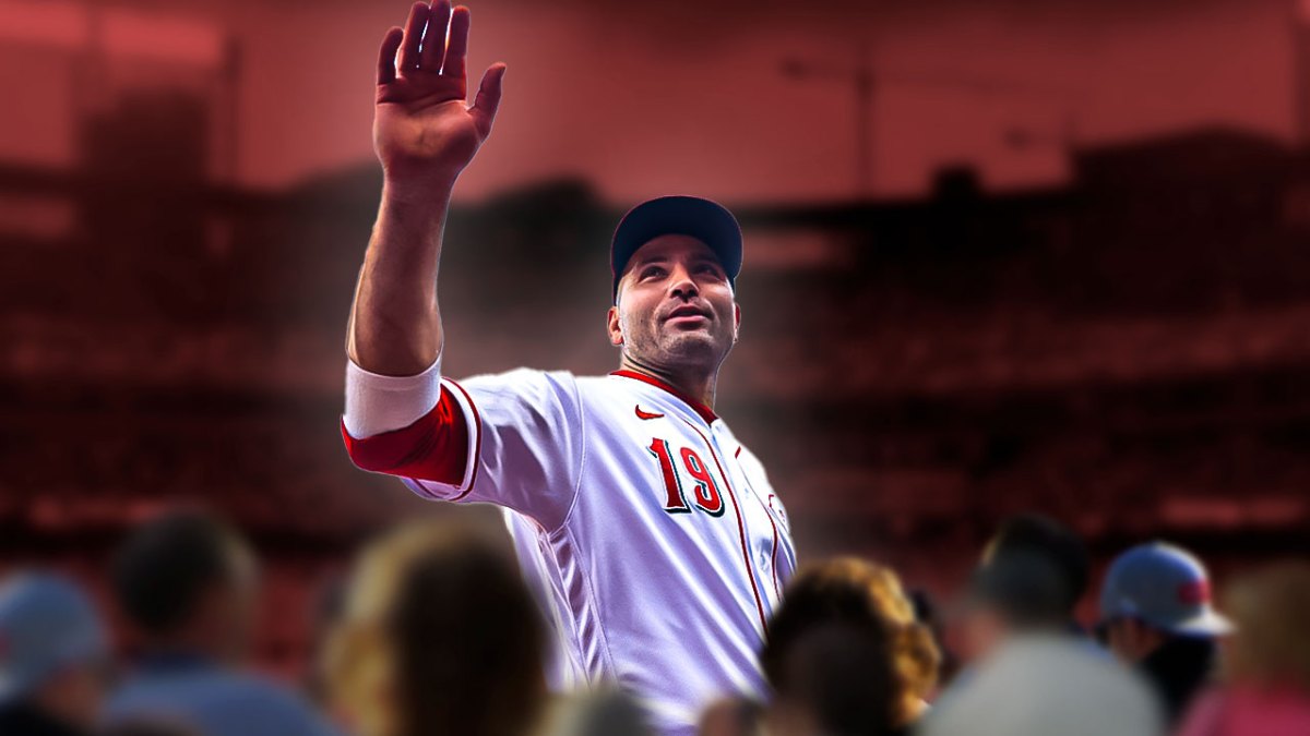Joey Votto waving goodbye.