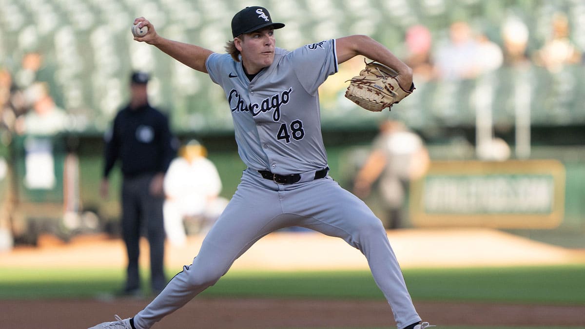 Chicago White Sox pitcher Jonathan Cannon (48) pitches during the first inning against the Oakland Athletics at Oakland-Alameda County Coliseum. 