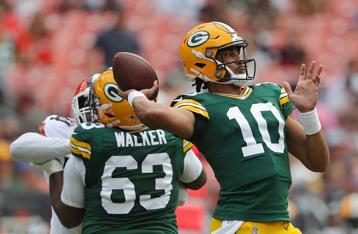 Green Bay Packers quarterback Jordan Love (10) looks to throw against the Cleveland Browns during the first half of an NFL preseason football game at Cleveland Browns Stadium, Saturday, Aug. 10, 2024, in Cleveland, Ohio.