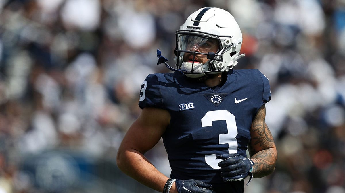 Penn State Nittany Lions wide receiver Julian Fleming (3) runs behind the line of scrimmage during the second quarter of the Blue White spring game at Beaver Stadium. The White team defeated the Blue team 27-0.