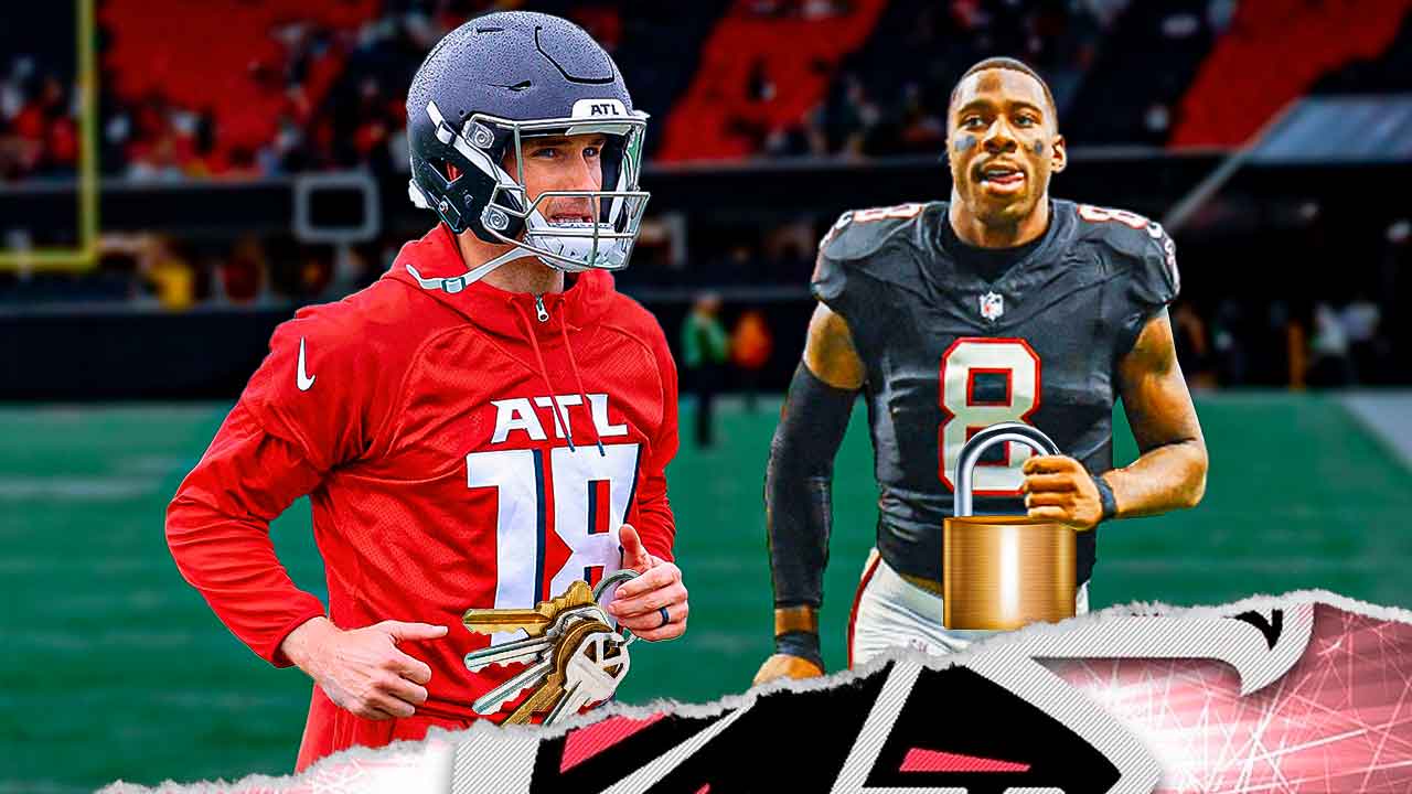 Falcons Kirk Cousins holding key and Falcons Kyle Pitts holding a big lock