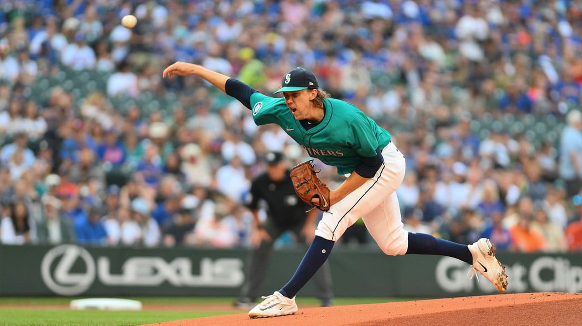 Seattle Mariners starting pitcher Logan Gilbert (36) pitches to the New York Mets during the first inning at T-Mobile Park.