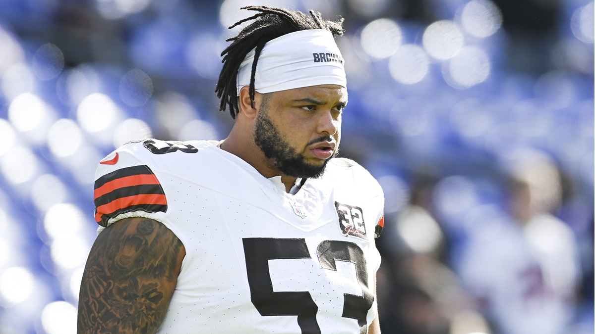 Cleveland Browns center Nick Harris (53) before the game against the Baltimore Ravens at M&T Bank Stadium.