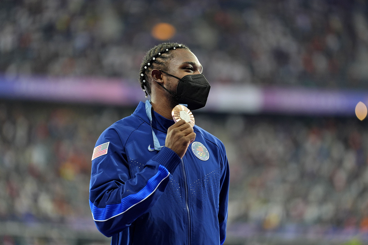 Noah Lyles (USA) celebrates his bronze medal in the menís 200m during the Paris 2024 Olympic Summer Games at Stade de France.