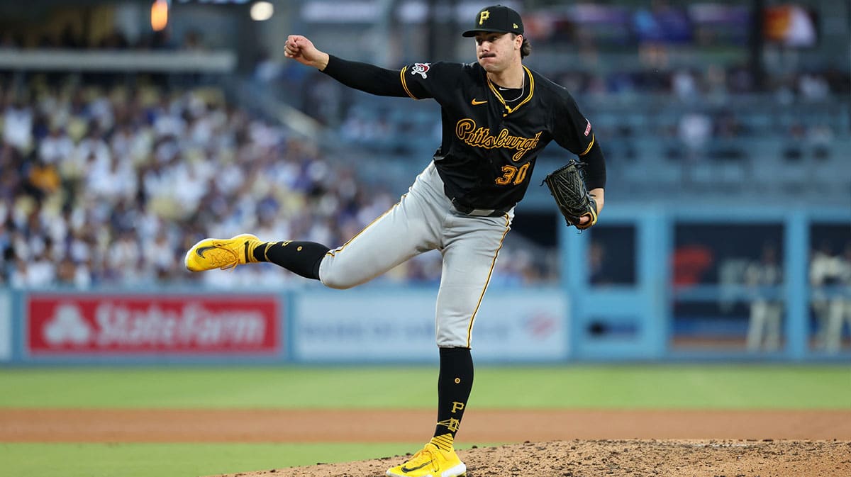 Pittsburgh Pirates starting pitcher Paul Skenes (30) pitches during the fifth inning against the Los Angeles Dodgers at Dodger Stadium. 