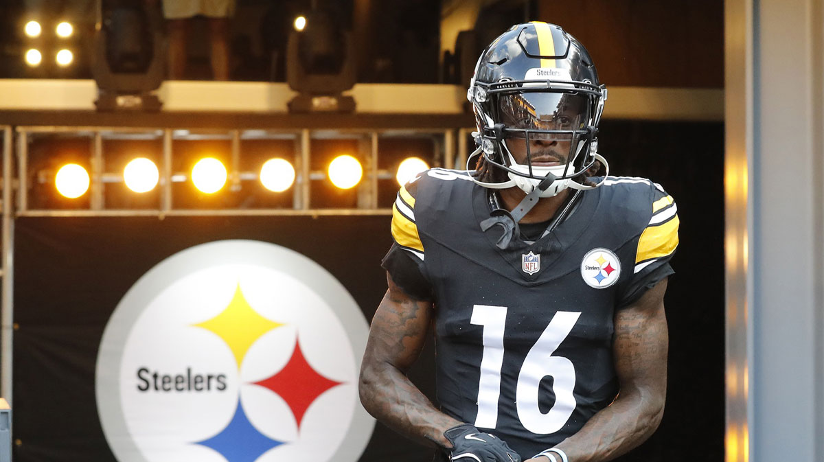 Pittsburgh Steelers wide receiver Quez Watkins (16) takes the field to warm up before the game against the Houston Texans at Acrisure Stadium.