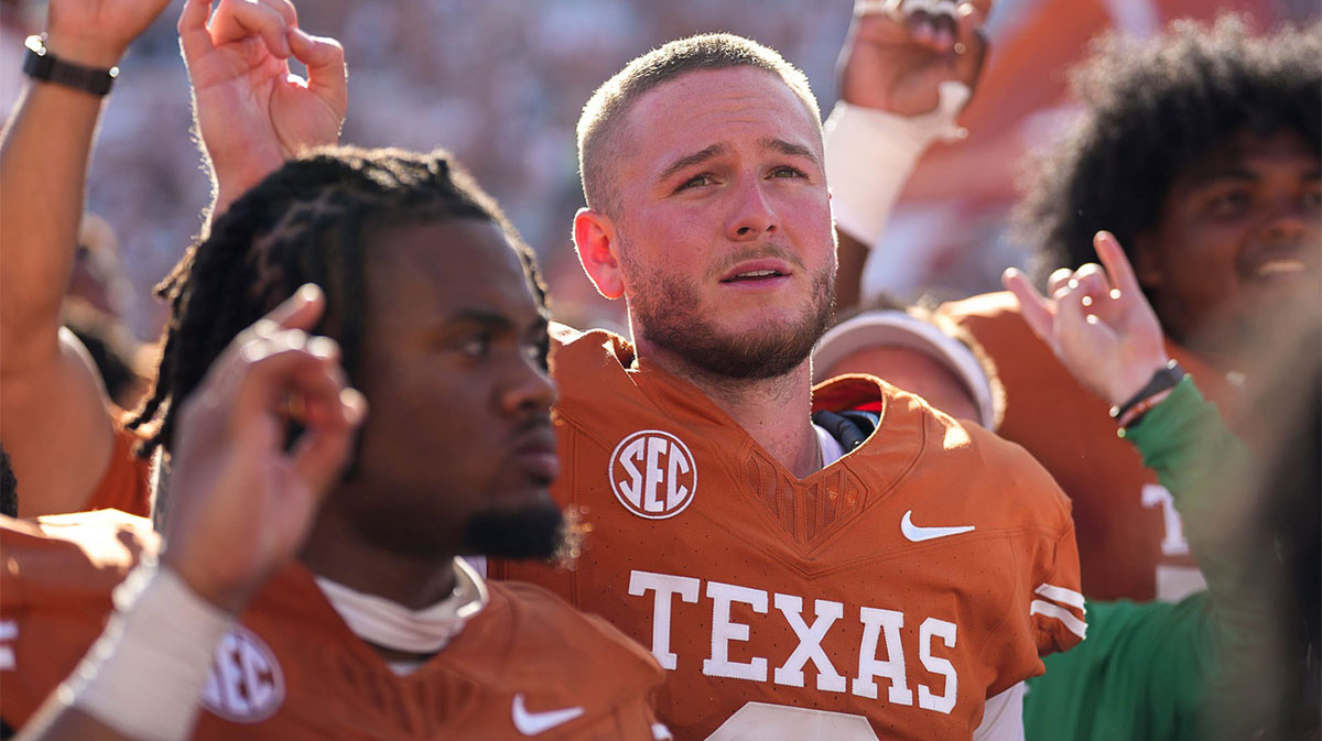 Texas Longhorns quarterback Quinn Ewers (3) holds up the sign of the horns to celebrate the 52-0 win over Colorado State at Darrell K Royal-Texas Memorial Stadium