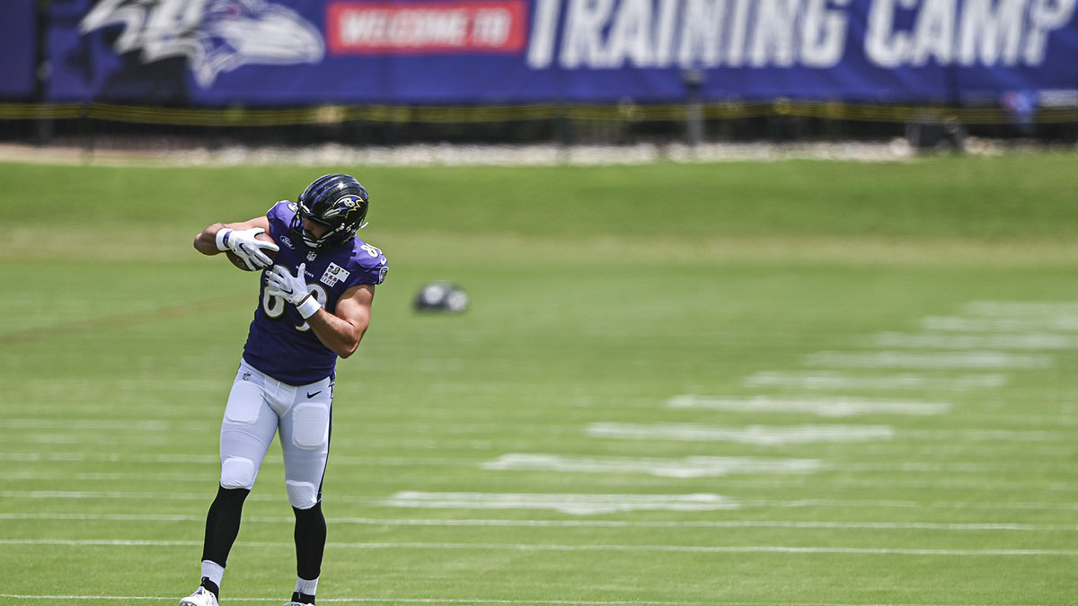 Baltimore Ravens tight end Mark Andrews (89) catches a pass during the afternoon session of training camp at the Under Armour Performance Center