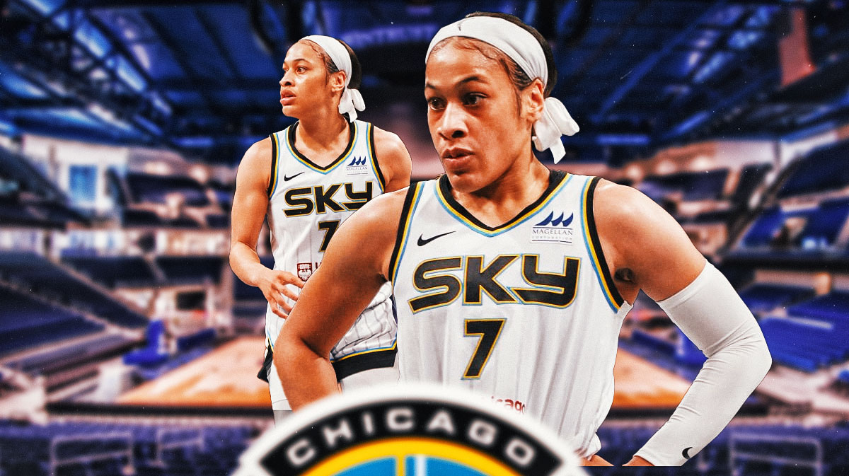 Sky guard Chennedy Carter, Wintrust Arena in back