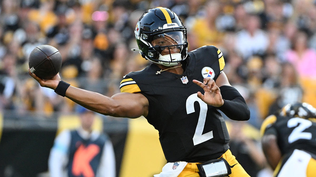 Pittsburgh Steelers quarterback Justin Fields (2) throws a pass against the Houston Texans during the first quarter at Acrisure Stadium