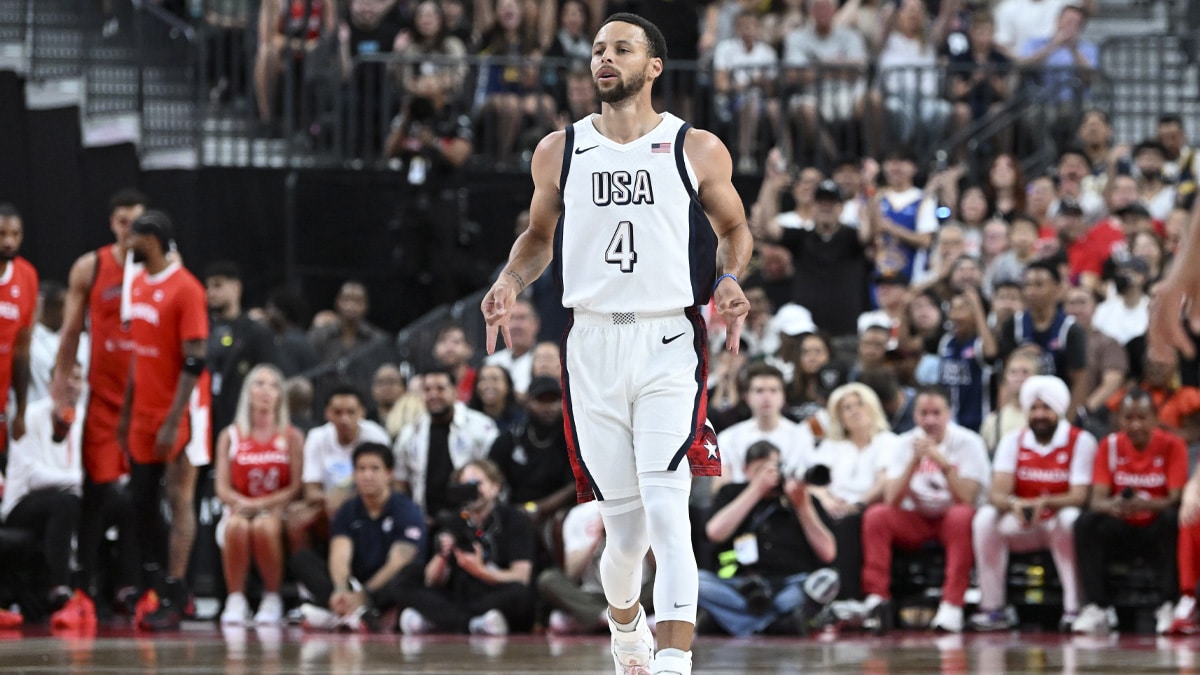 USA guard Steph Curry (4) celebrates scoring on Canada during the first quarter of the USA Basketball Showcase at T-Mobile Arena.