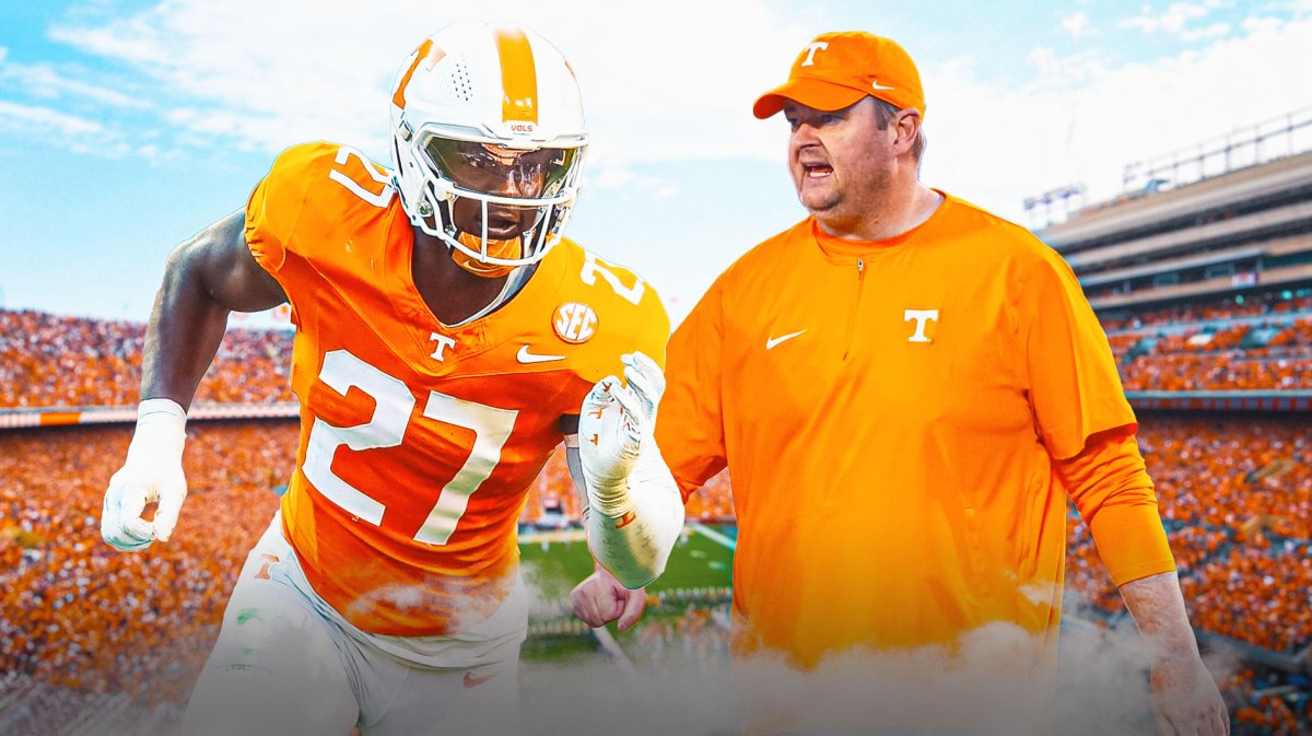 Tennessee football's James Pearce Jr. and head coach Josh Heupel.