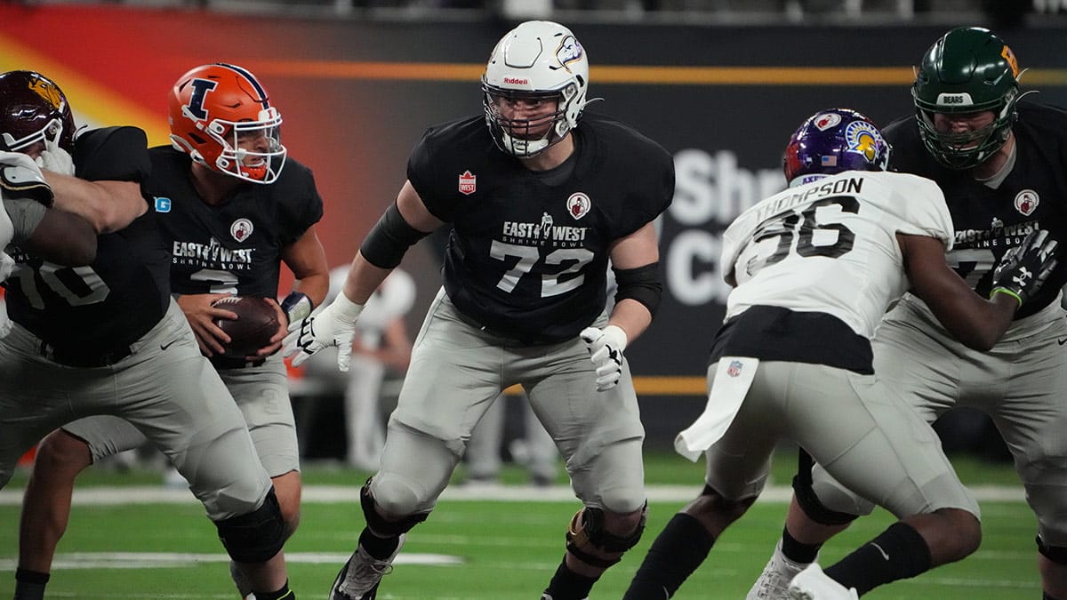  West lineman Theo Benedet (72) against the East during the Shrine Bowl at Allegiant Stadium. 