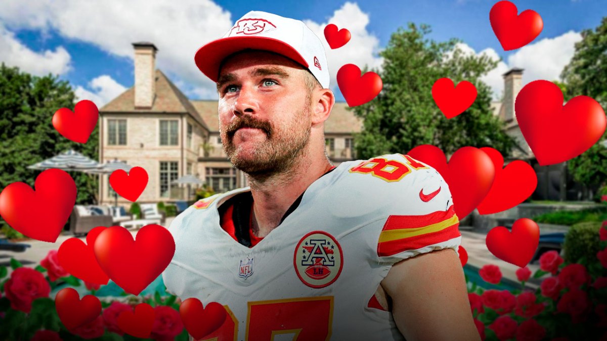 Travis Kelce relationship timeline red hearts