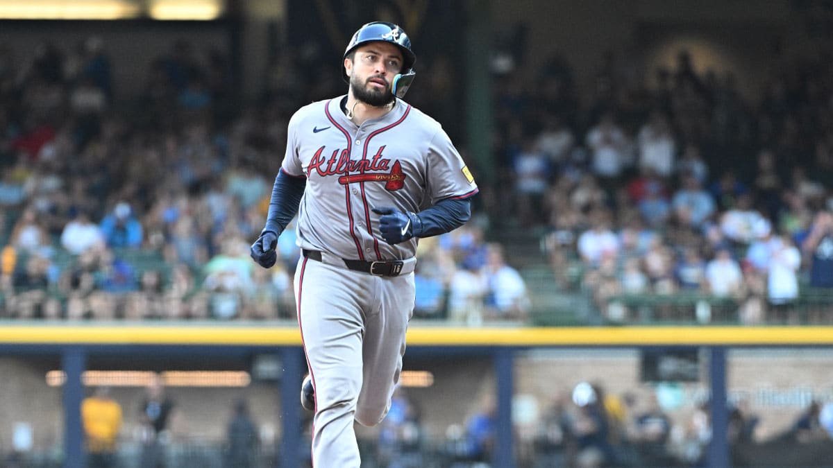 Atlanta Braves catcher Travis d'Arnaud (16) rounds the bases after hitting a home run against the Milwaukee Brewers in the seventh inning at American Family Field.
