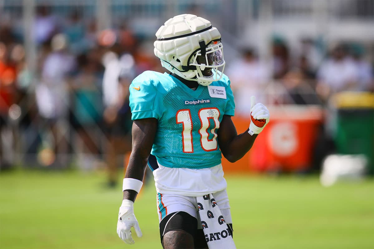  Miami Dolphins wide receiver Tyreek Hill (10) reacts during a joint practice with the Atlanta Falcons at Baptist Health Training Complex.