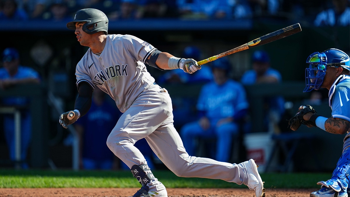 Oct 1, 2023; Kansas City, Missouri, USA; New York Yankees second baseman Oswald Peraza (91) bats against the Kansas City Royals during the fifth inning at Kauffman Stadium