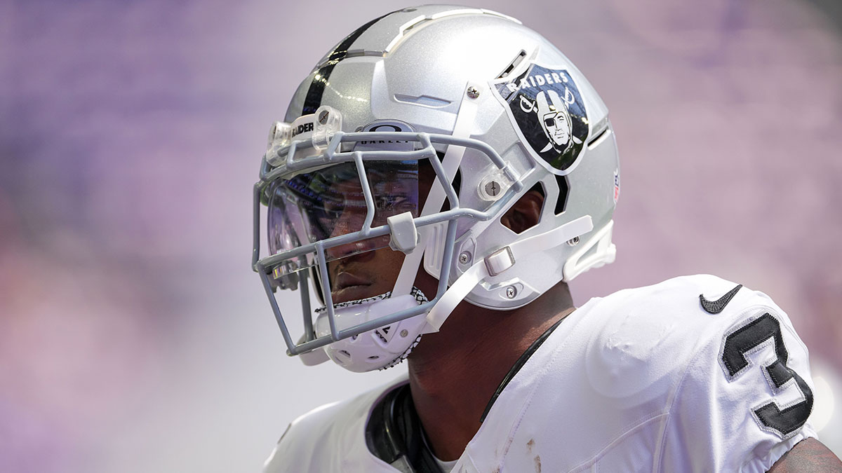 Las Vegas Raiders running back Zamir White (3) warms up before the game against the Minnesota Vikings at U.S. Bank Stadium. Mandatory Credit: Brad Rempel-USA TODAY Sports 