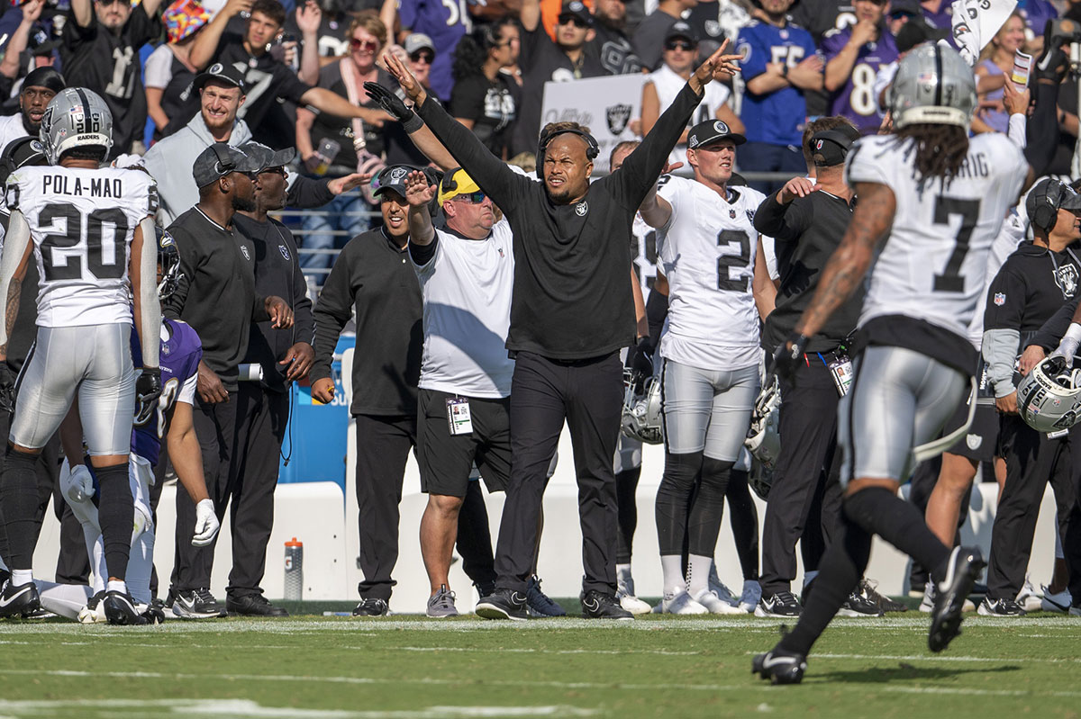 Raiders' Antonio Pierce, Tom Telesco's reaction to upset of Ravens will ...