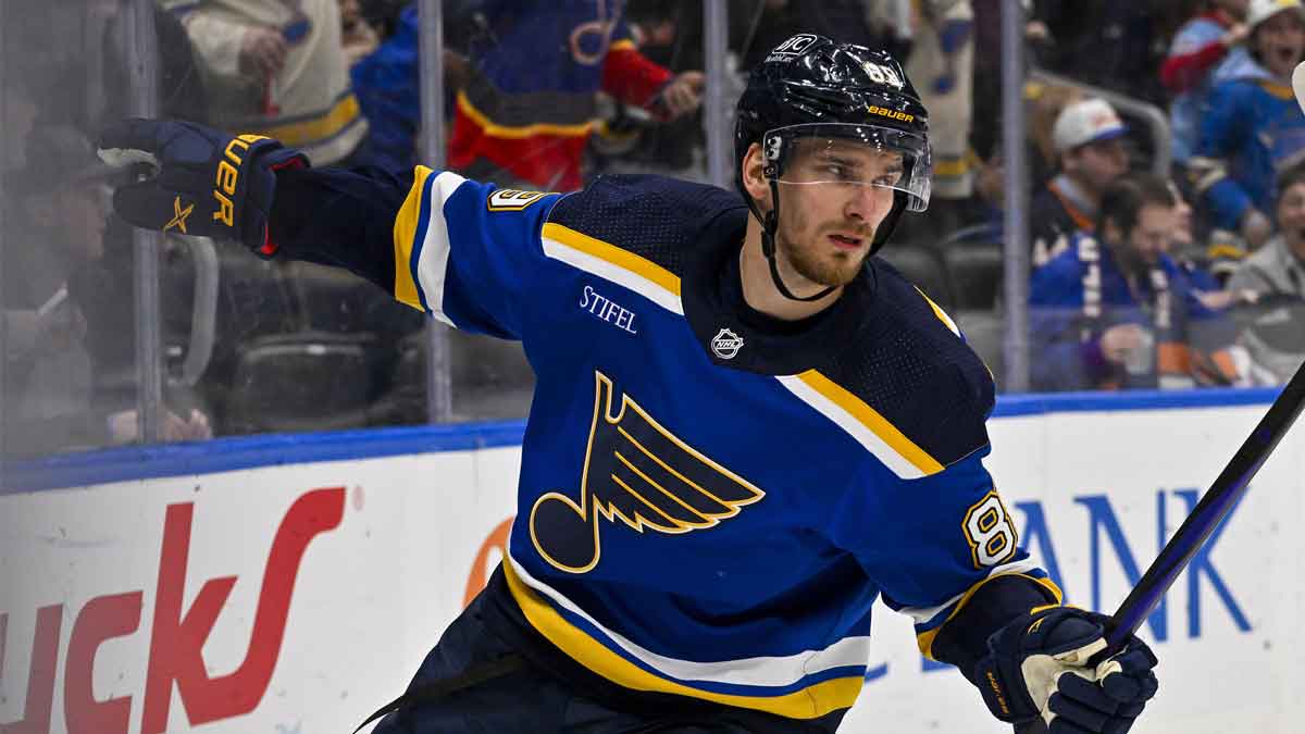 St. Louis Blues left wing Pavel Buchnevich (89) reacts after scoring against the New York Islanders during the second period at Enterprise Center.