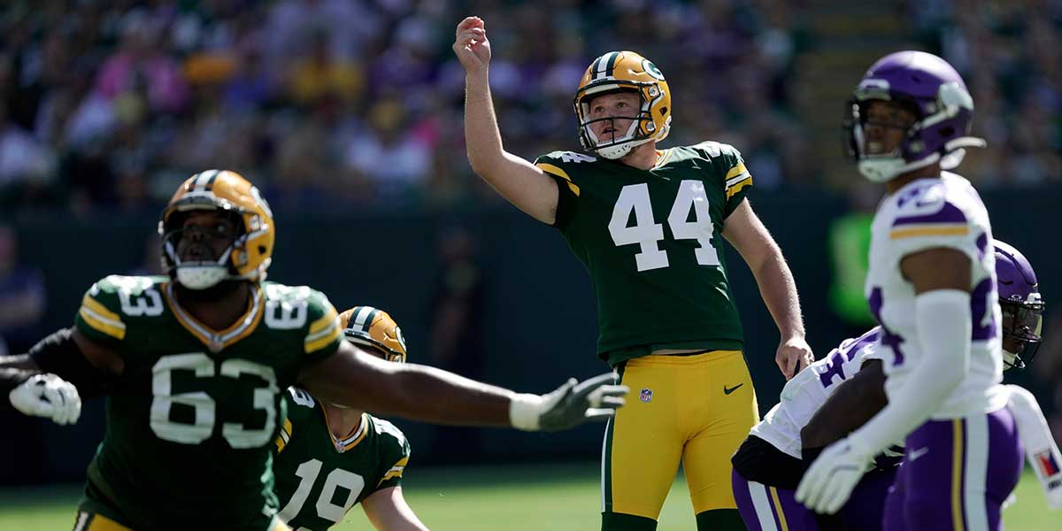 Green Bay Packers place kicker Brayden Narveson watches his missed field goal attempt during the second quarter of their game against the Minnesota Vikings Sunday, September 29, 2024 at Lambeau Field in Green Bay, Wisconsin.
