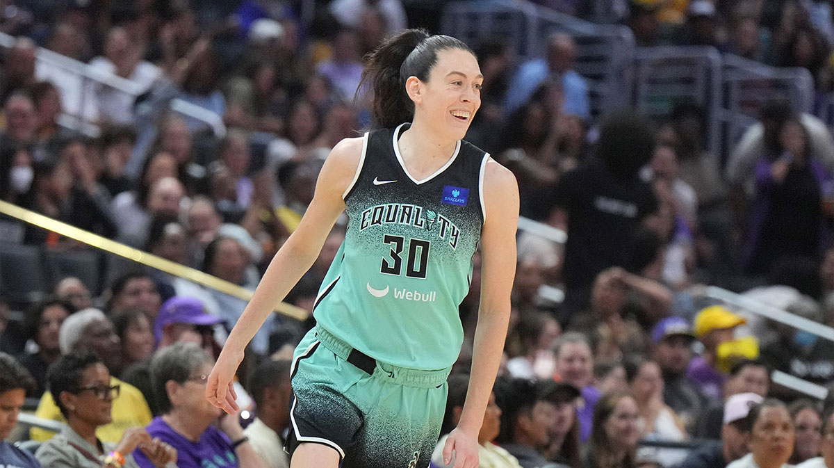 New York Liberty forward Breanna Stewart (30) celebrates in the first half against the LA Sparks Crypto.com Arena.