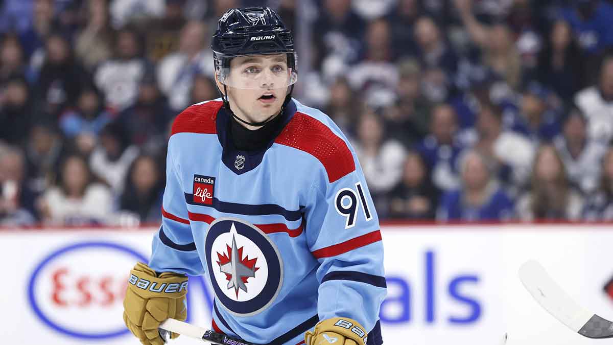 Winnipeg Jets center Cole Perfetti (91) looks on in the second period against the Toronto Maple Leafs at Canada Life Centre.
