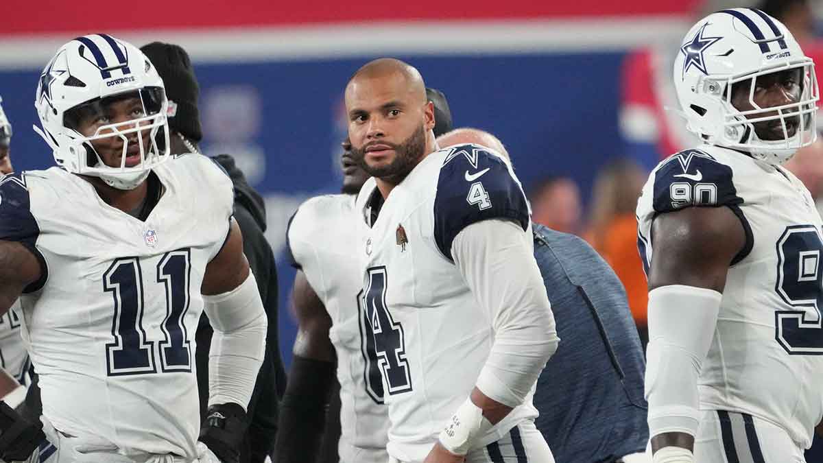 Sep 26, 2024; East Rutherford, New Jersey, USA; Dallas Cowboys quarterback Dak Prescott (4) while playing New York Giants in the 1st half at MetLife Stadium. Mandatory Credit: Robert Deutsch-Imagn Images