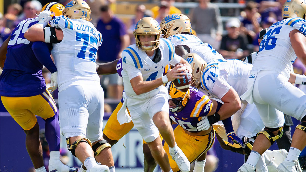 UCLA QB Ethan Garbers against LSU