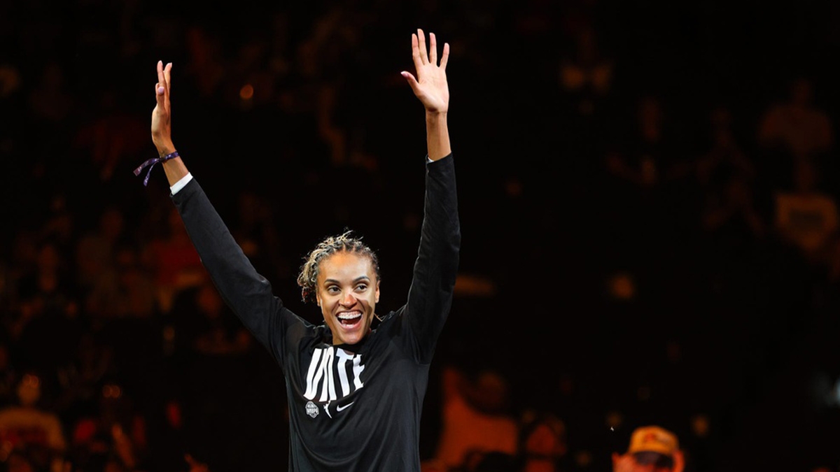 DeWanna Bonner reveals the secret to 2014 championship win