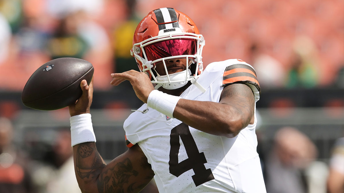 Cleveland Browns quarterback Deshaun Watson (4) before the game against the Green Bay Packers at Cleveland Browns Stadium.