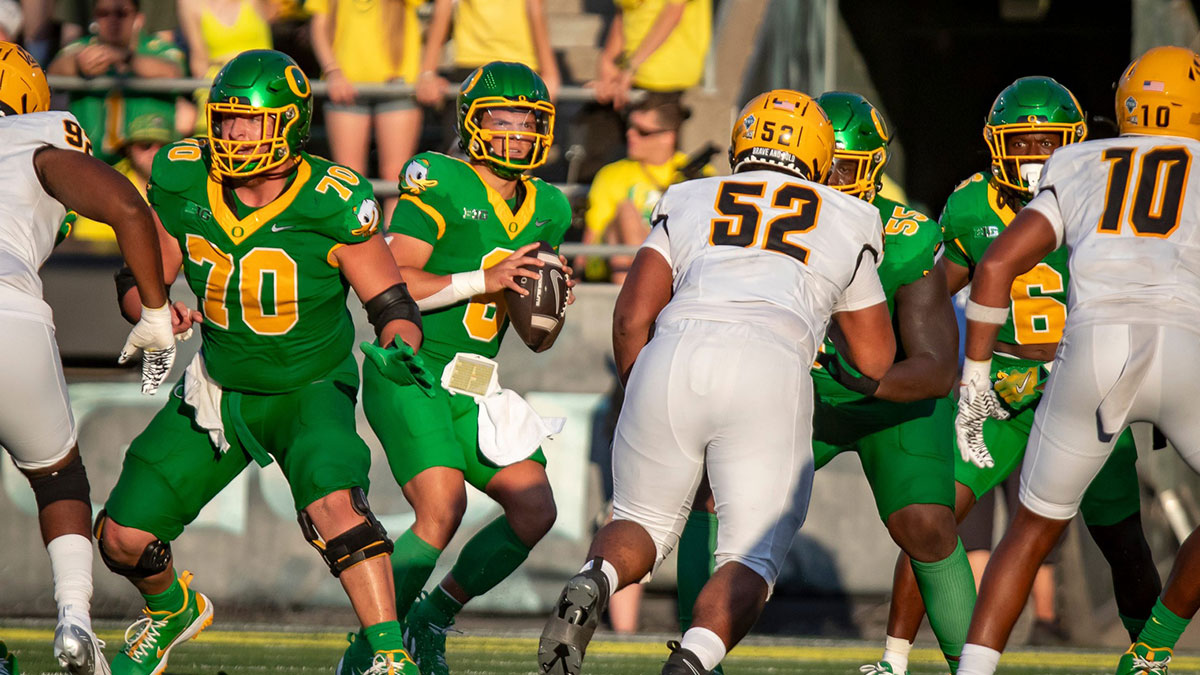 Oregon Ducks quarterback Dillon Gabriel looks to pass as the Oregon Ducks host the Idaho Vandals Saturday, Aug. 31, 2024 at Autzen Stadium in Eugene, Ore.
