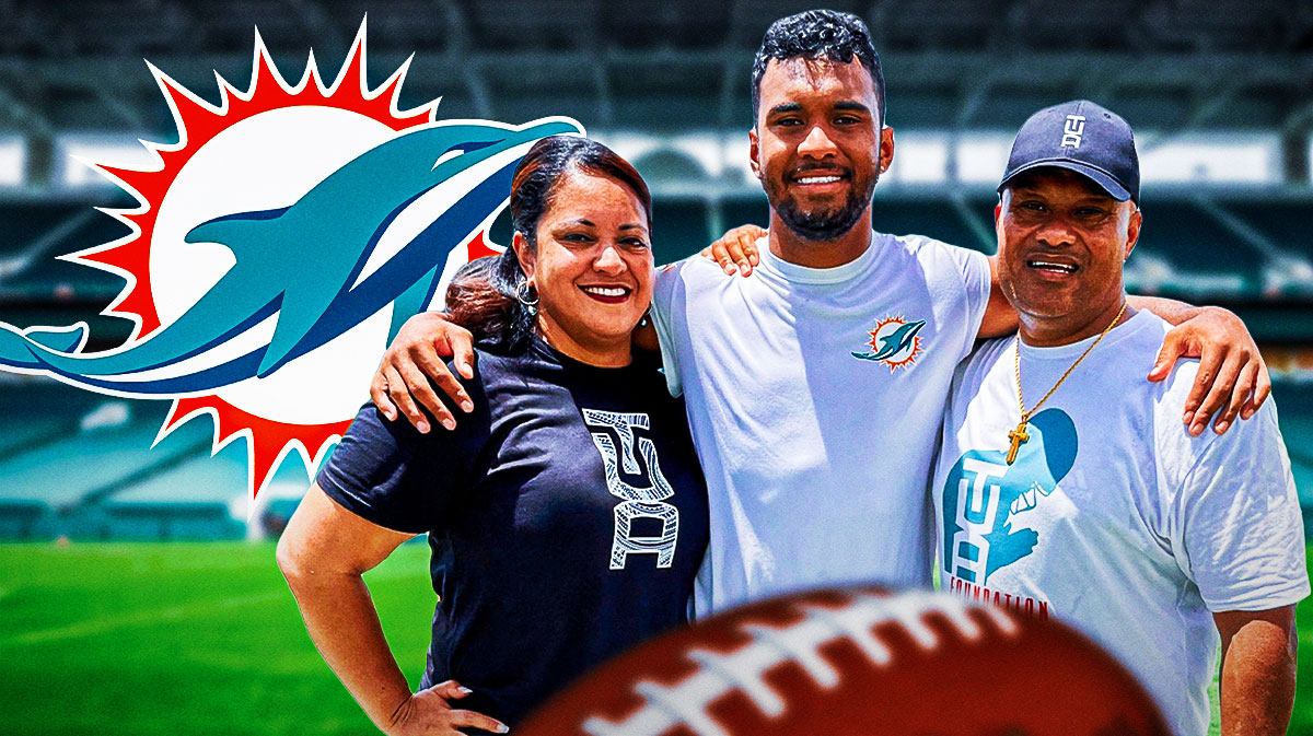 Tua Tagovailoa's family in locker room with Dolphins QB after concussion