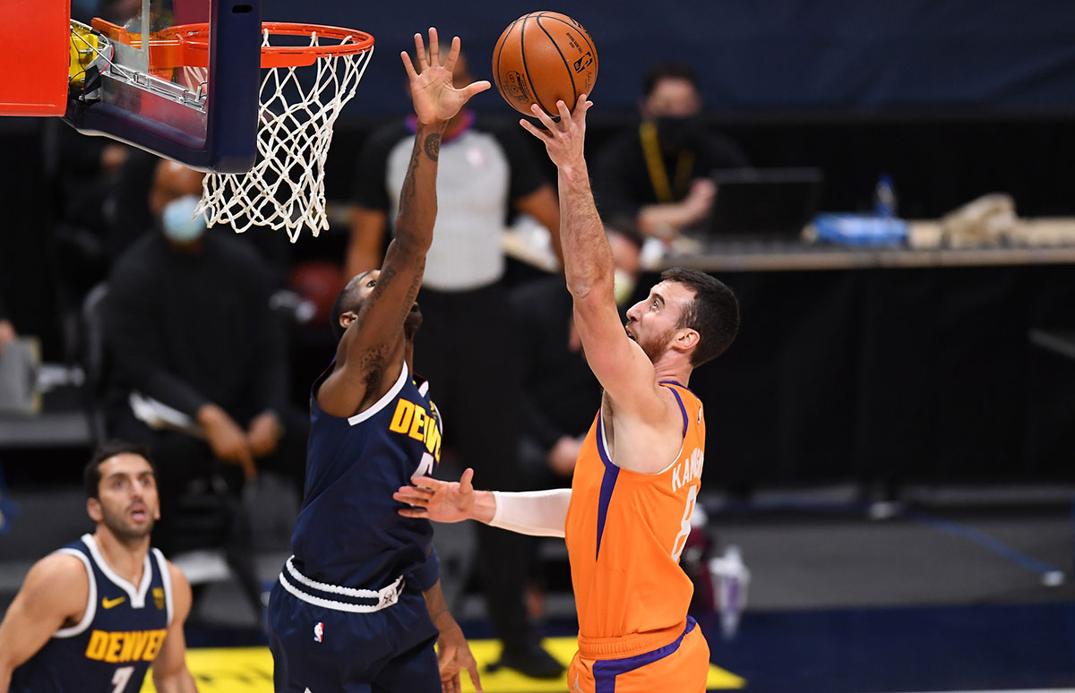 Suns Reunite With Former Top-10 Pick Frank Kaminsky