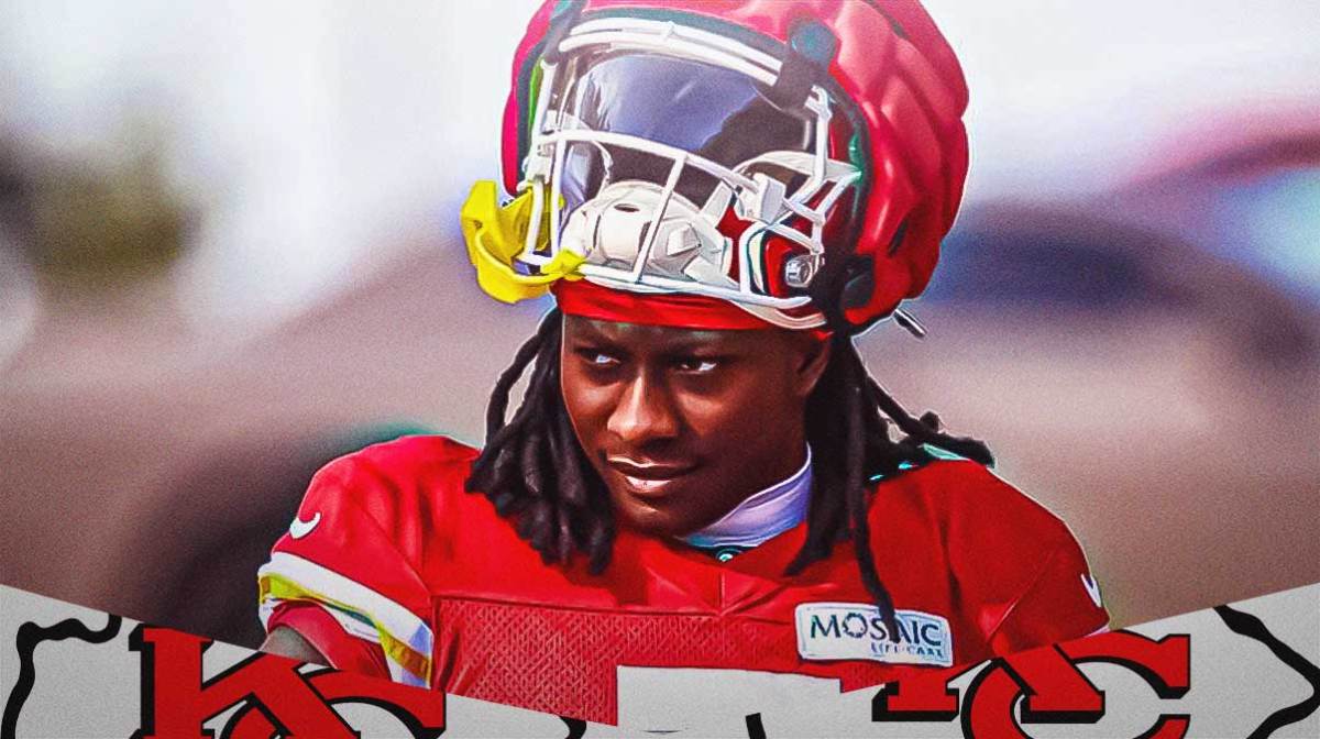 Chiefs Hollywood Brown looking serious/upset.