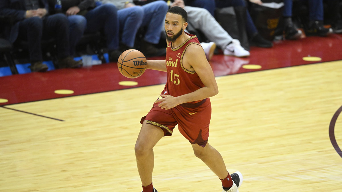 Cleveland Cavaliers forward Isaiah Mobley (15) brings the ball up court in the fourth quarter against the Brooklyn Nets at Rocket Mortgage FieldHouse.