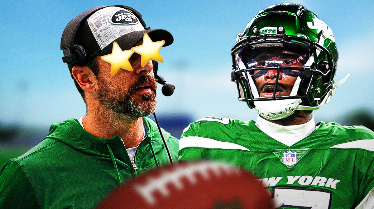 Jets' Aaron Rodgers looking at Garrett Wilson with stars in his eyes