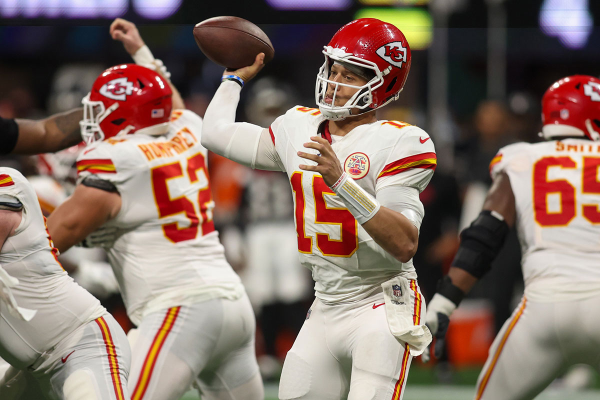 Kansas City Chiefs quarterback Patrick Mahomes (15) throws a pass against the Atlanta Falcons in the fourth quarter at Mercedes-Benz Stadium.