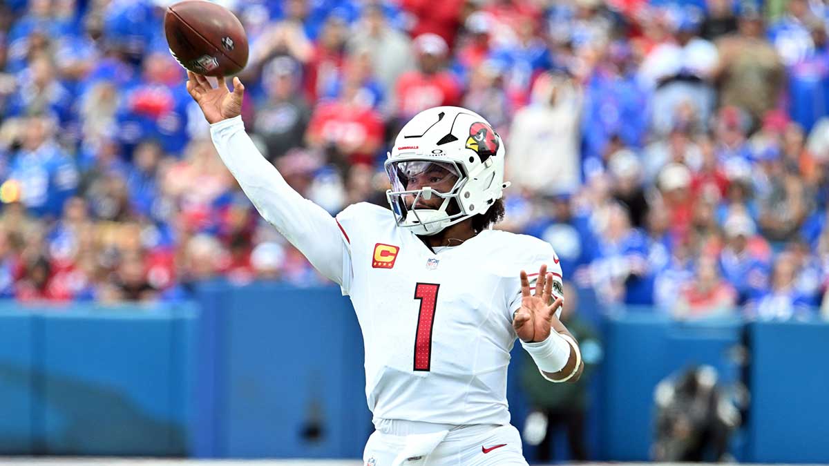 Arizona Cardinals quarterback Kyler Murray (1) throws a pass in the second quarter against the Buffalo Bills at Highmark Stadium.