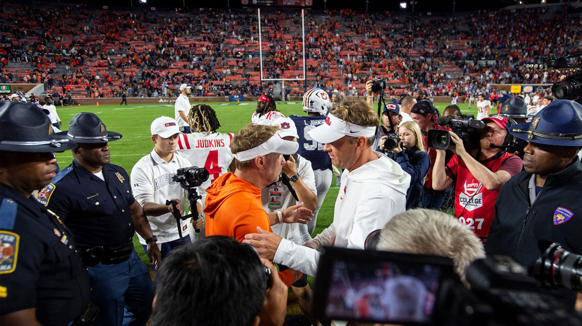 Auburn Tigers head coach Hugh Freeze and Mississippi Rebels head coach Lane Kiffin shake hands after the game as Auburn Tigers take on Mississippi Rebels at Jordan-Hare Stadium