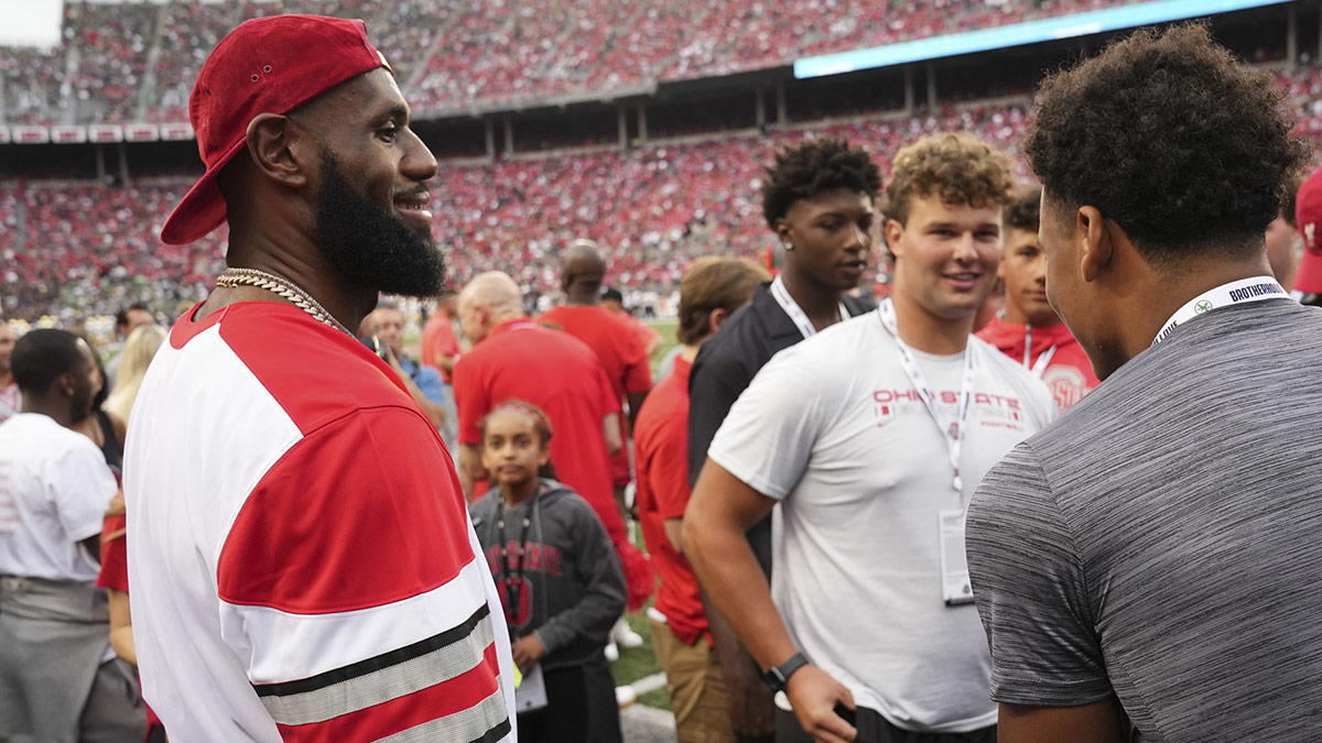 Ohio State football fan LeBron James in awe of Buckeyes' 'Beast'