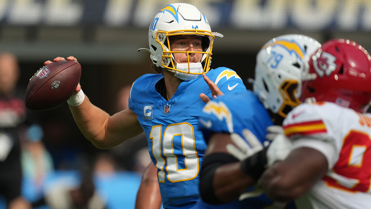 Los Angeles Chargers quarterback Justin Herbert (10) throws the ball in the second quarter against the Kansas City Chiefs at SoFi Stadium.